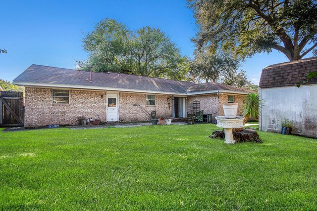 906 Alyse Street, Deer Park, TX 77536