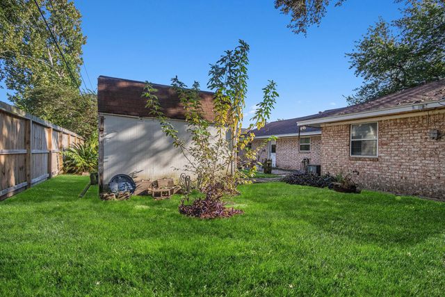 906 Alyse Street, Deer Park, TX 77536