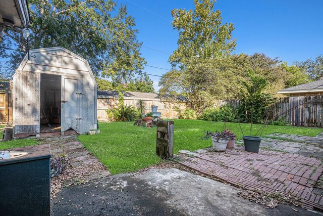 906 Alyse Street, Deer Park, TX 77536