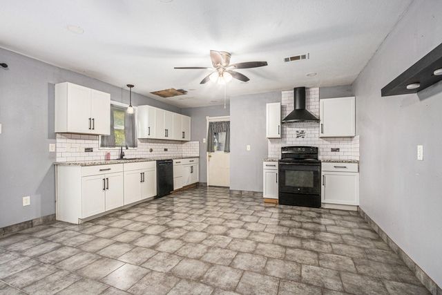 906 Alyse Street, Deer Park, TX 77536