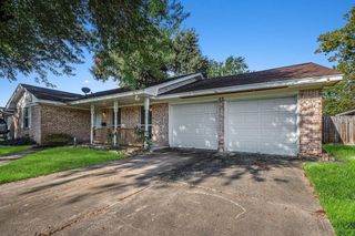 906 Alyse Street, Deer Park, TX 77536