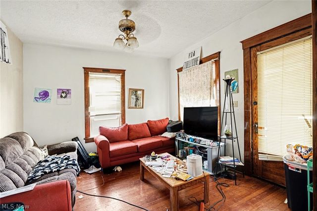 2204 Harmon Avenue, Niles, OH 44446