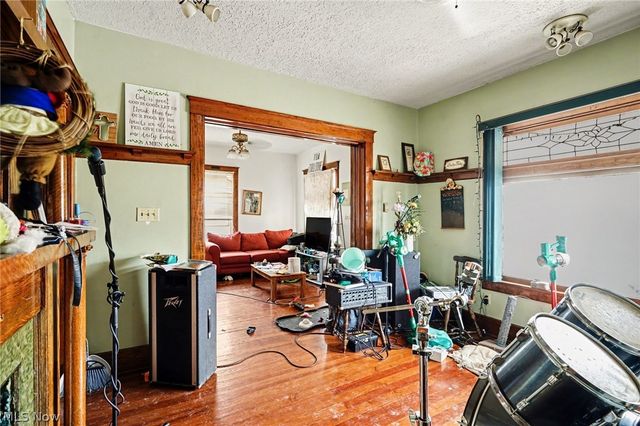 2204 Harmon Avenue, Niles, OH 44446