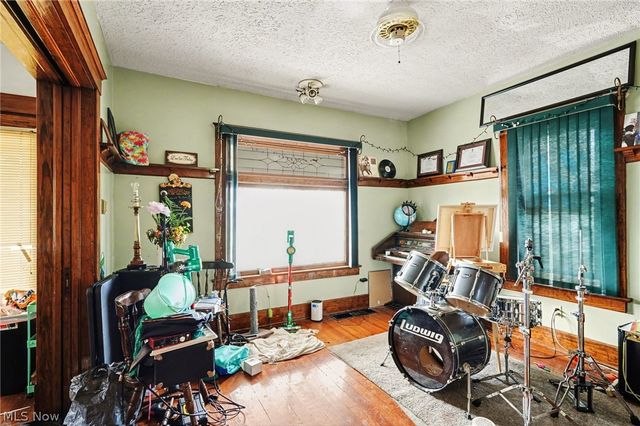 2204 Harmon Avenue, Niles, OH 44446
