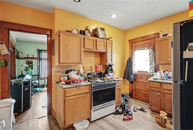 2204 Harmon Avenue, Niles, OH 44446