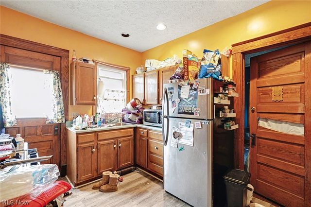 2204 Harmon Avenue, Niles, OH 44446