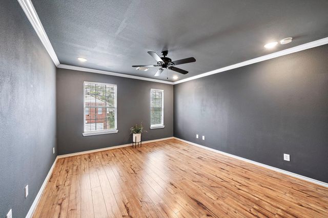 9623 Elmview Place 1, Houston, TX 77080