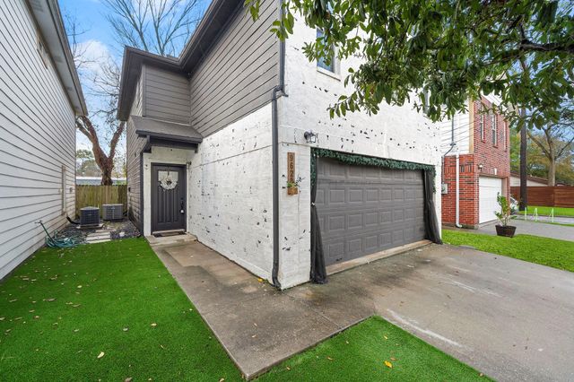 9623 Elmview Place 1, Houston, TX 77080
