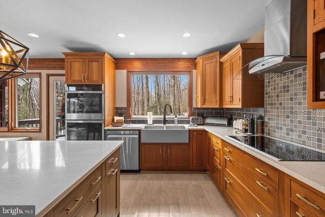 10755 RIVERSCAPE RUN, Great Falls, VA 22066