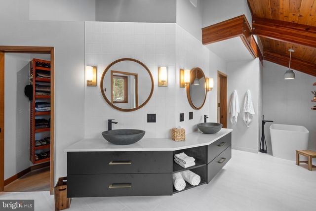 10755 RIVERSCAPE RUN, Great Falls, VA 22066