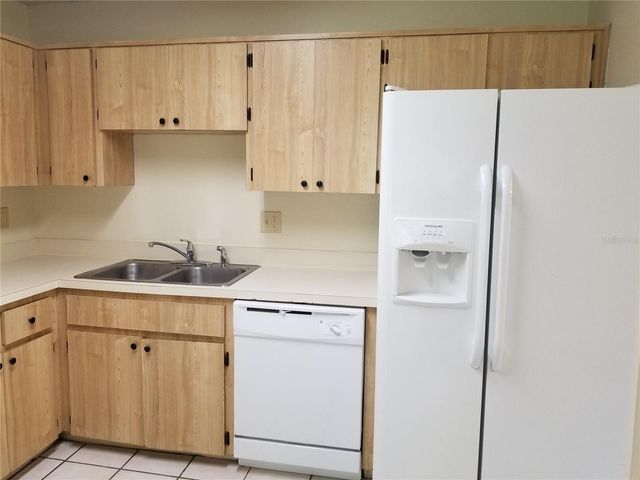 8202 BROWARD PLACE, Temple Terrace, FL 33637