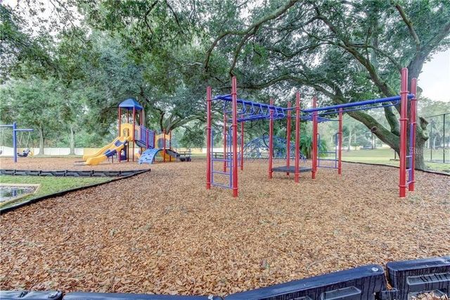 8202 BROWARD PLACE, Temple Terrace, FL 33637