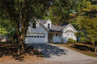 243 Bennett Farms Trail, Acworth, GA 30102