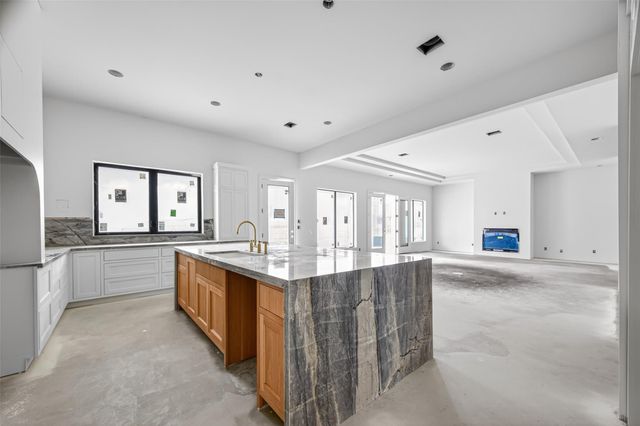 316 W 30th Street, Houston, TX 77018