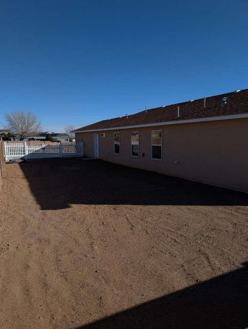 323 Sunrise Bluffs Drive, Belen, NM 87002