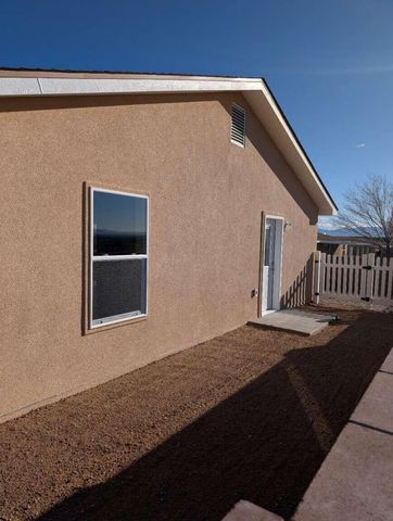 323 Sunrise Bluffs Drive, Belen, NM 87002