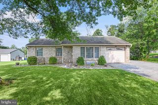 408 OLD AIRPORT RD, Douglassville, PA 19518