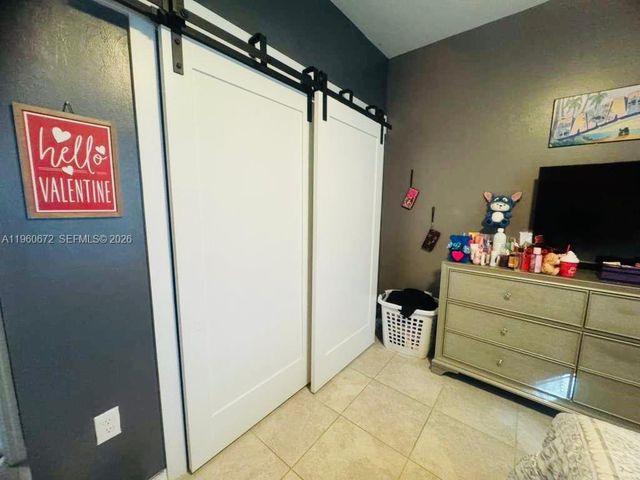9042 E Broad Circle, La Belle, FL 33935