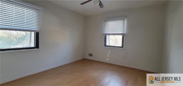 6107 N Oaks Boulevard, North Brunswick, NJ 08902