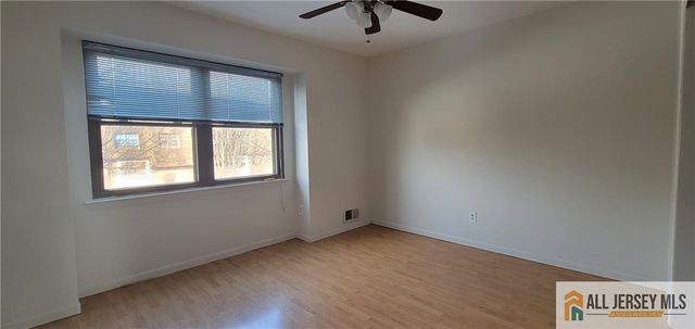 6107 N Oaks Boulevard, North Brunswick, NJ 08902