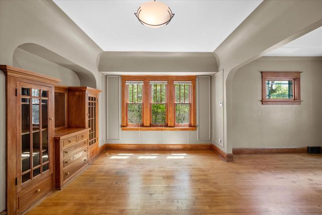 3314 N Newhall STREET, Milwaukee, WI 53211
