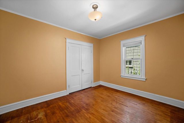 3314 N Newhall STREET, Milwaukee, WI 53211