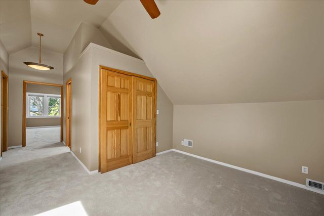 3314 N Newhall STREET, Milwaukee, WI 53211