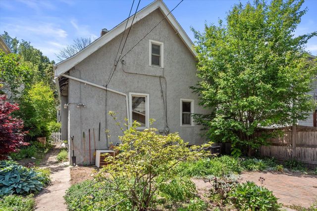 3314 N Newhall STREET, Milwaukee, WI 53211