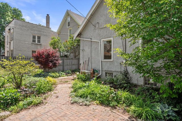 3314 N Newhall STREET, Milwaukee, WI 53211