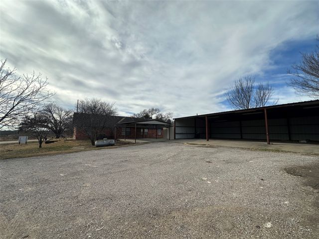8869 Liberty Road, Aubrey, TX 76227