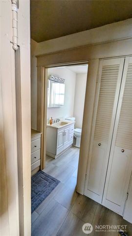 6101 Tacoma Avenue S, Tacoma, WA 98408