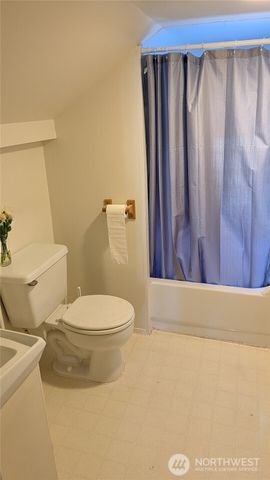 6101 Tacoma Avenue S, Tacoma, WA 98408