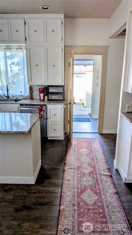 6101 Tacoma Avenue S, Tacoma, WA 98408