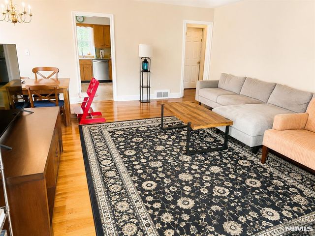 310 Kenilworth Road, Ridgewood, NJ 07450