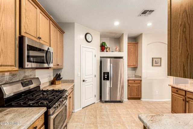 10606 W ADAM Avenue, Peoria, AZ 85382