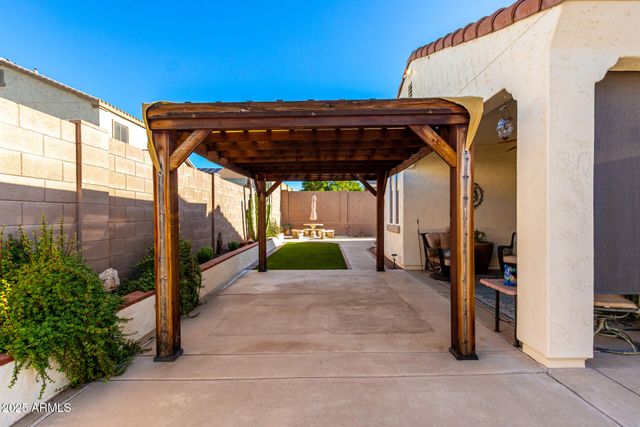 10606 W ADAM Avenue, Peoria, AZ 85382