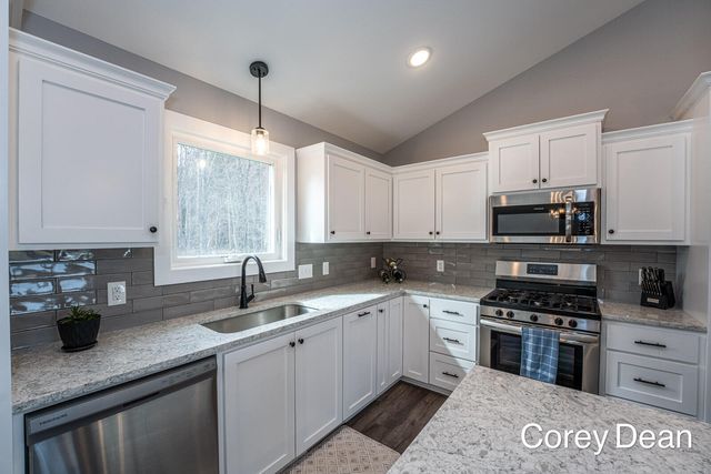 6286 Parker Street, Allendale Twp, MI 49401