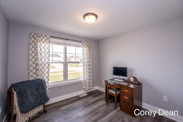 6286 Parker Street, Allendale Twp, MI 49401