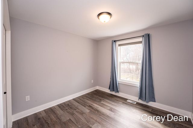 6286 Parker Street, Allendale Twp, MI 49401