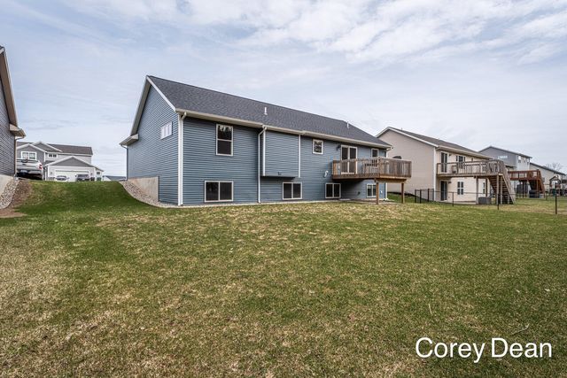 6286 Parker Street, Allendale Twp, MI 49401