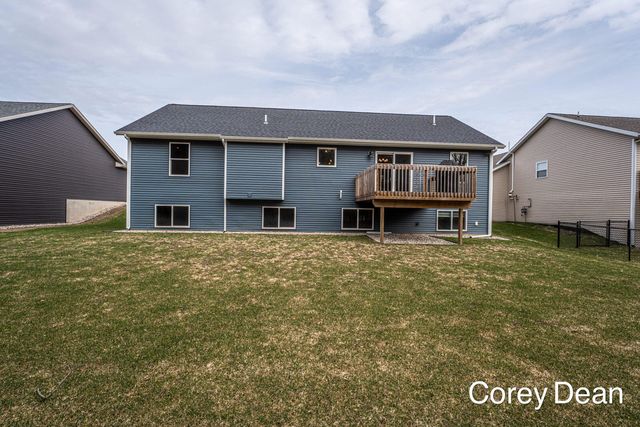 6286 Parker Street, Allendale Twp, MI 49401