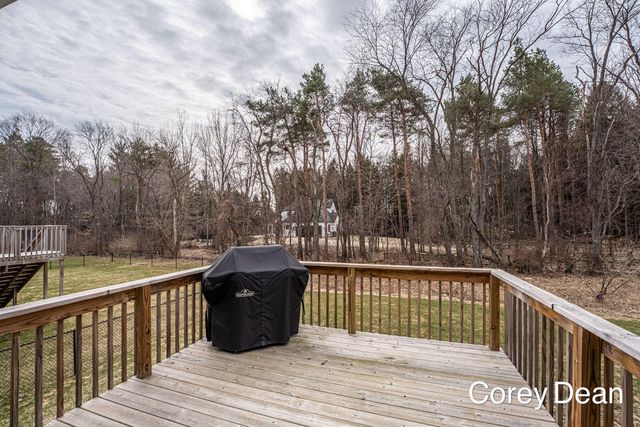 6286 Parker Street, Allendale Twp, MI 49401