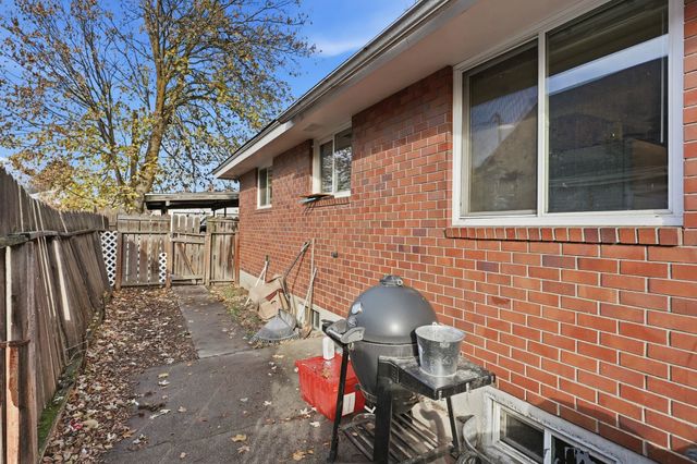 1315 E Bridgeport Ave, Spokane, WA 99207