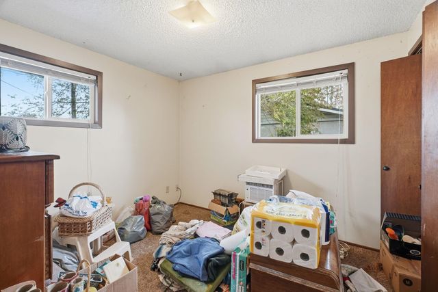 1315 E Bridgeport Ave, Spokane, WA 99207