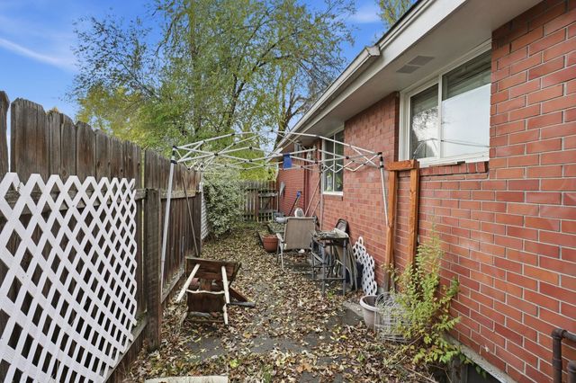 1315 E Bridgeport Ave, Spokane, WA 99207