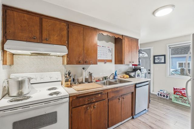 1315 E Bridgeport Ave, Spokane, WA 99207