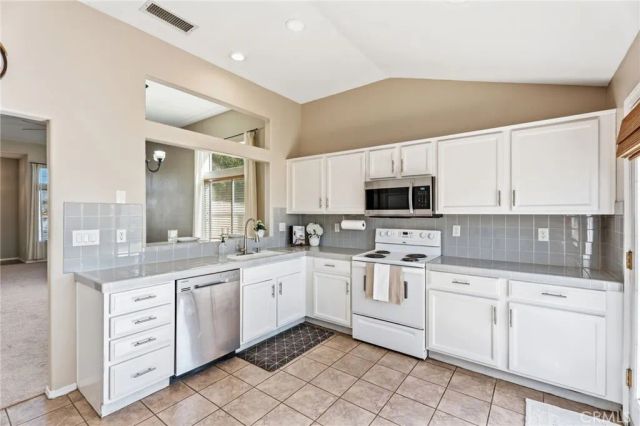 6615 N Babigian, Fresno, CA 93722