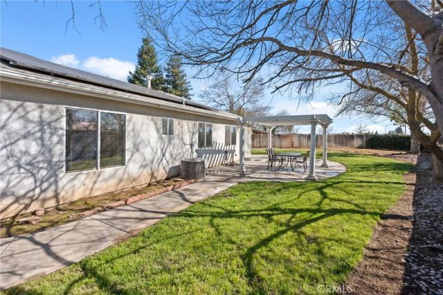 6615 N Babigian, Fresno, CA 93722