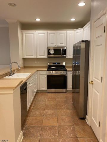 258 Riverwalk Way, Clifton City, NJ 07014