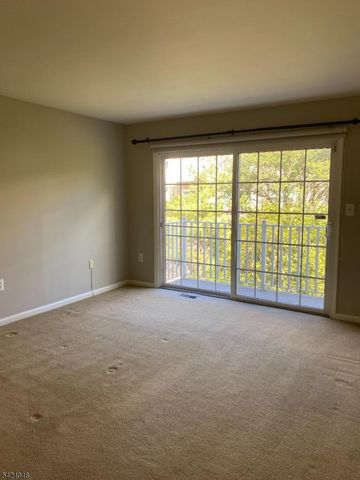 258 Riverwalk Way, Clifton City, NJ 07014